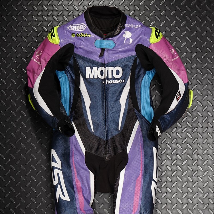 Závodní kombinéza na míru