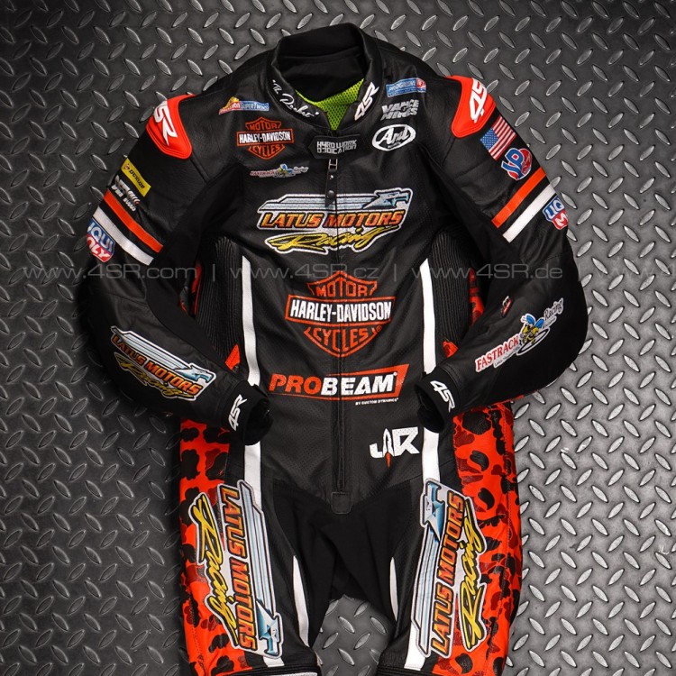 Závodní kombinéza na míru