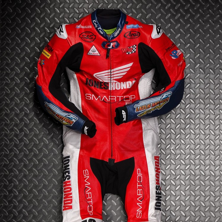 Závodní kombinéza na míru