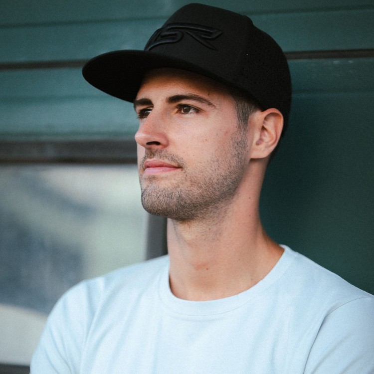 4SR šiltovka Black Rocket