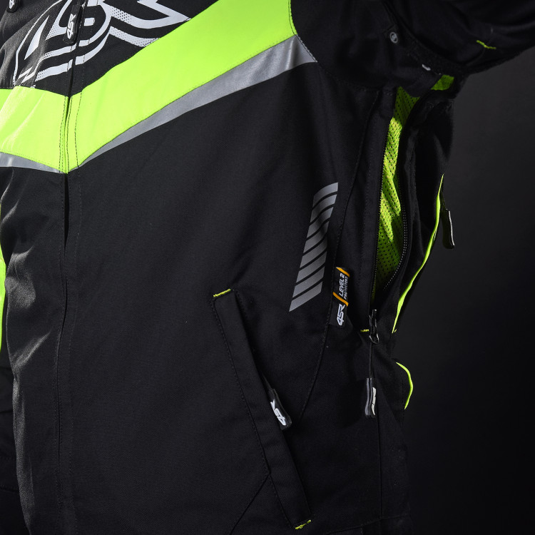 4SR textilní moto bunda Young Gun Nitro bunda z predu detail na rameno 