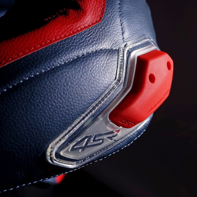 TT Replica Tricolor 020 laktové slidery na bunde