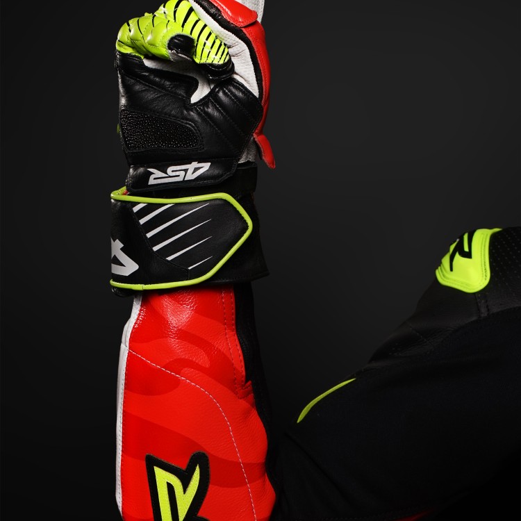 Racing Inferno AR//ruka