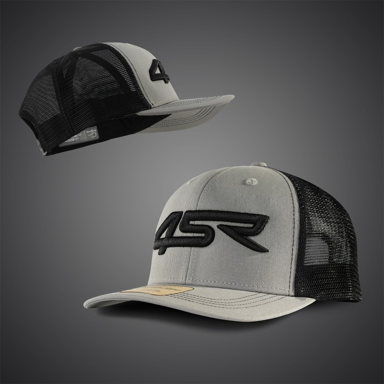 4SR Šiltovka Phantom