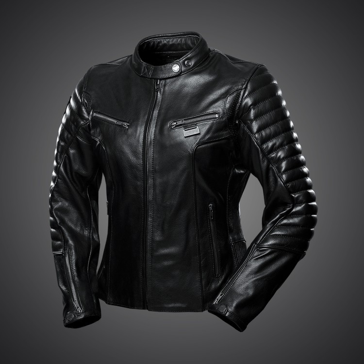 B - Monster Lady  z predu 