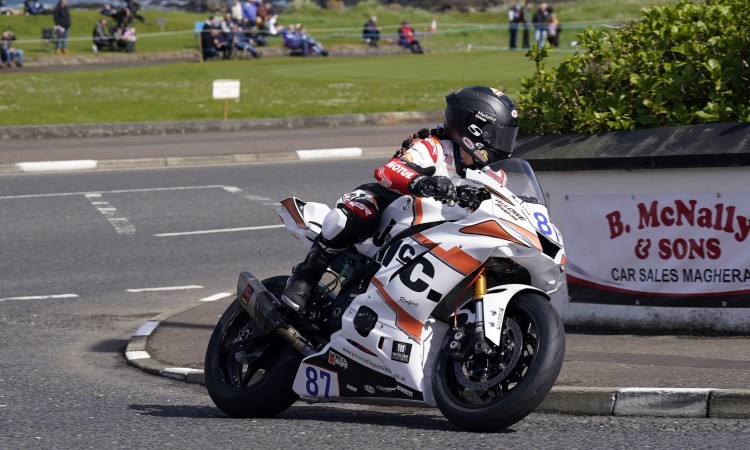 MOTOAMERICA V FARBACH 4SR