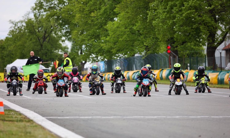 4SR oficiálnym partnerom šampionátu Miniracing ČR